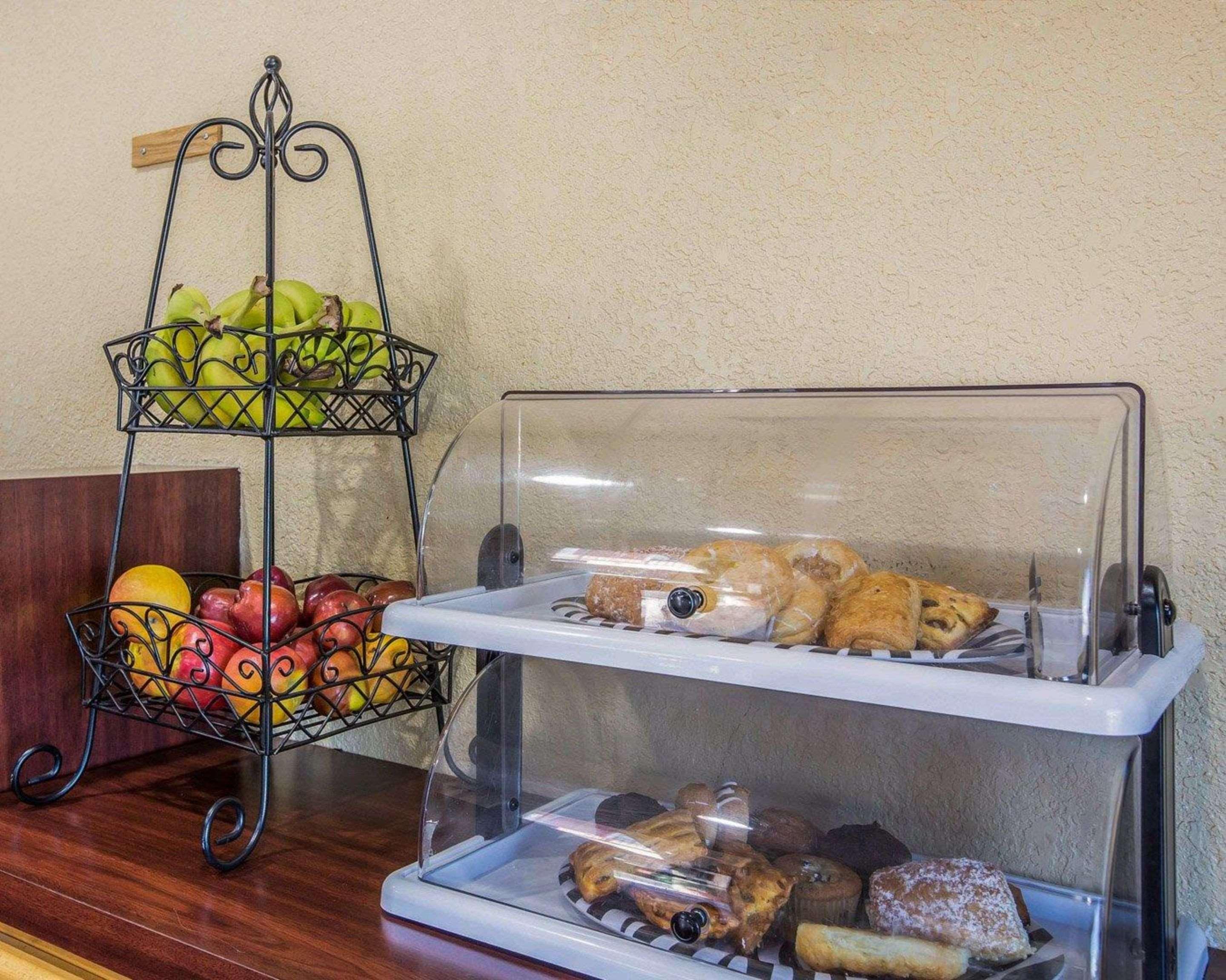 Rodeway Inn National City San Diego South Екстериор снимка