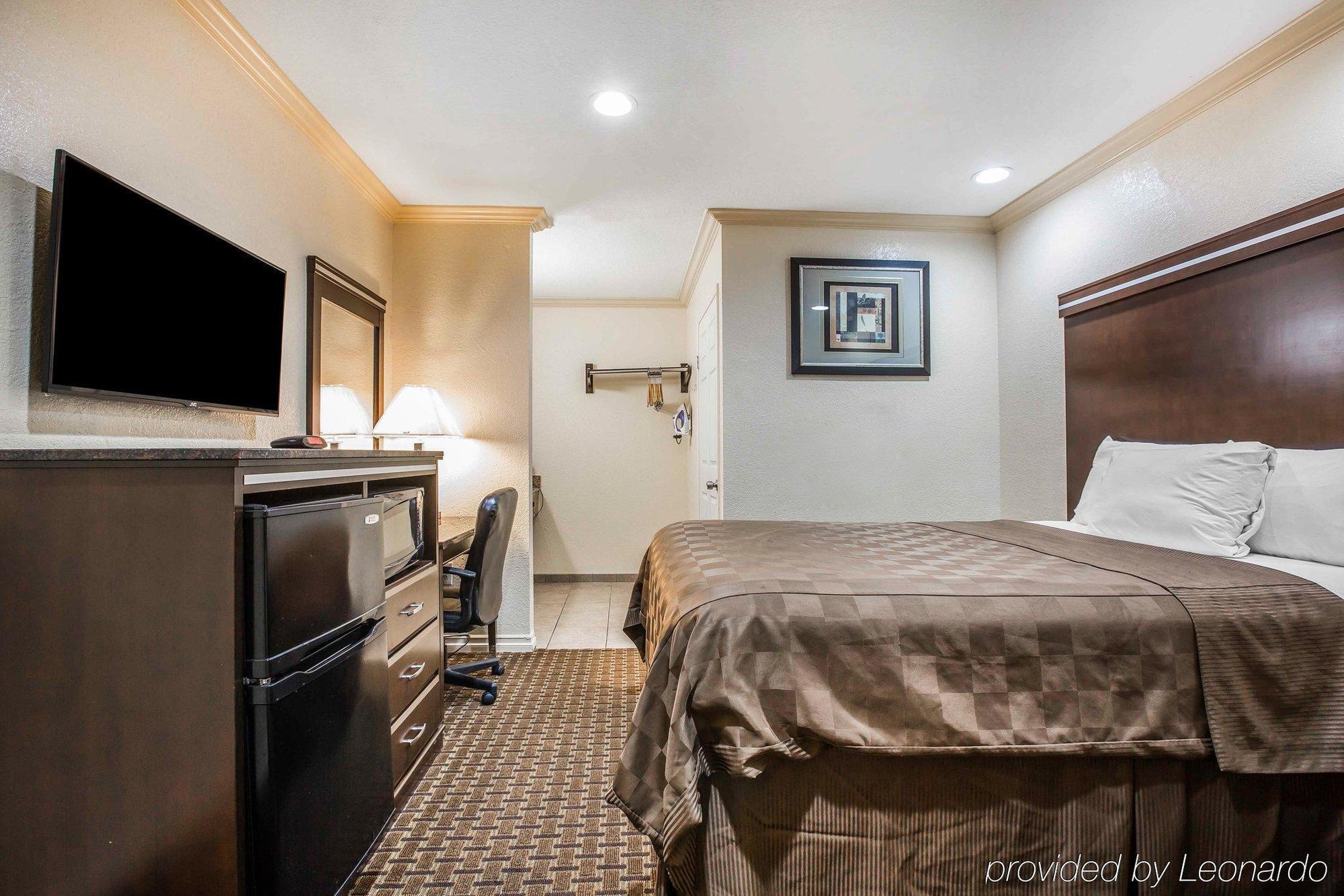Rodeway Inn National City San Diego South Екстериор снимка